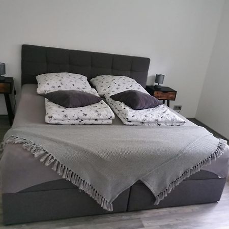 Ferienwohnung Waldbroel วาล์ดโบรล ภายนอก รูปภาพ